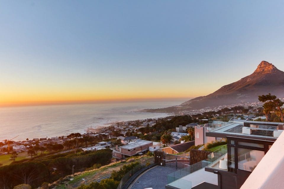 Águila Views - Sea & mountain views
