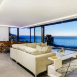 Skyline Views - Living room