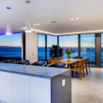 Skyline Views - Kitchen & Dining