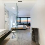 Skyline Views - En-suite to third bedroom