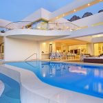 hollywood-mansion-141574848