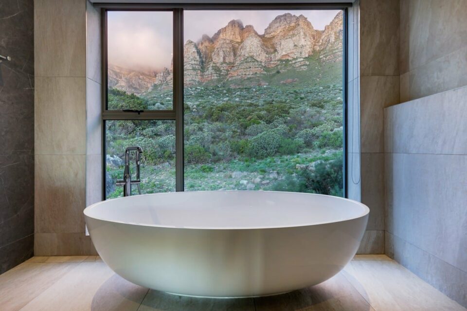 The Views - Bath & view