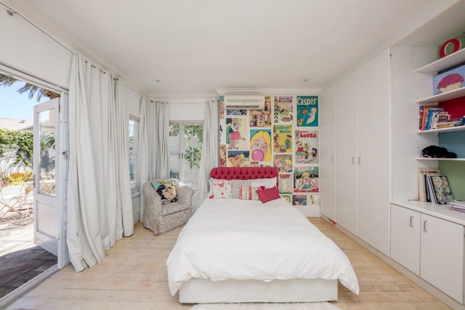 Ave Des Huguenots - Third bedroom