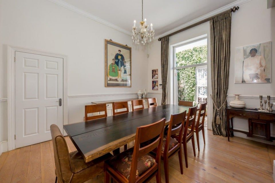 Ave Des Huguenots - Dining room