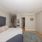 Ave Des Huguenots - Master bedroom