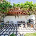 Ave Des Huguenots - Outdoor area