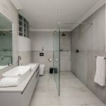 Seasonsfind The Bay - Bathroom