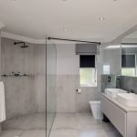 Seasonsfind The Sunset - Master bathroom