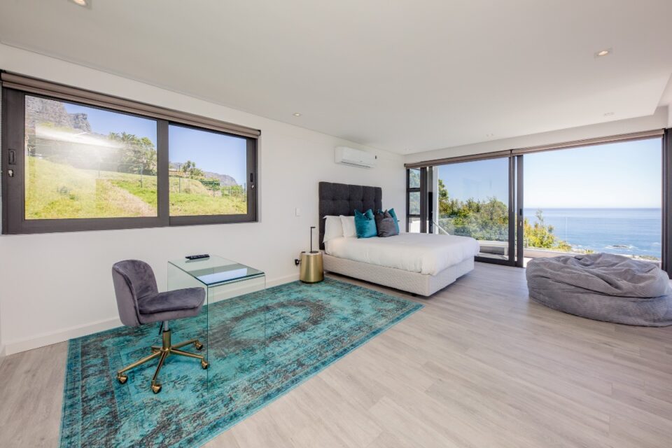 8 Fiskaal - Master bedroom