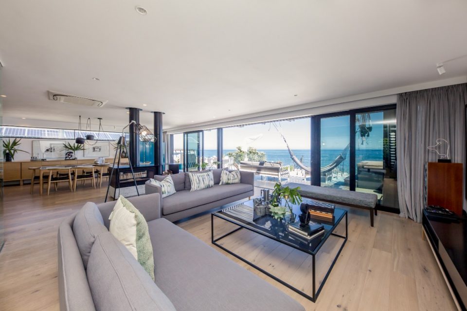 Bakoven Hideaway - Formal lounge