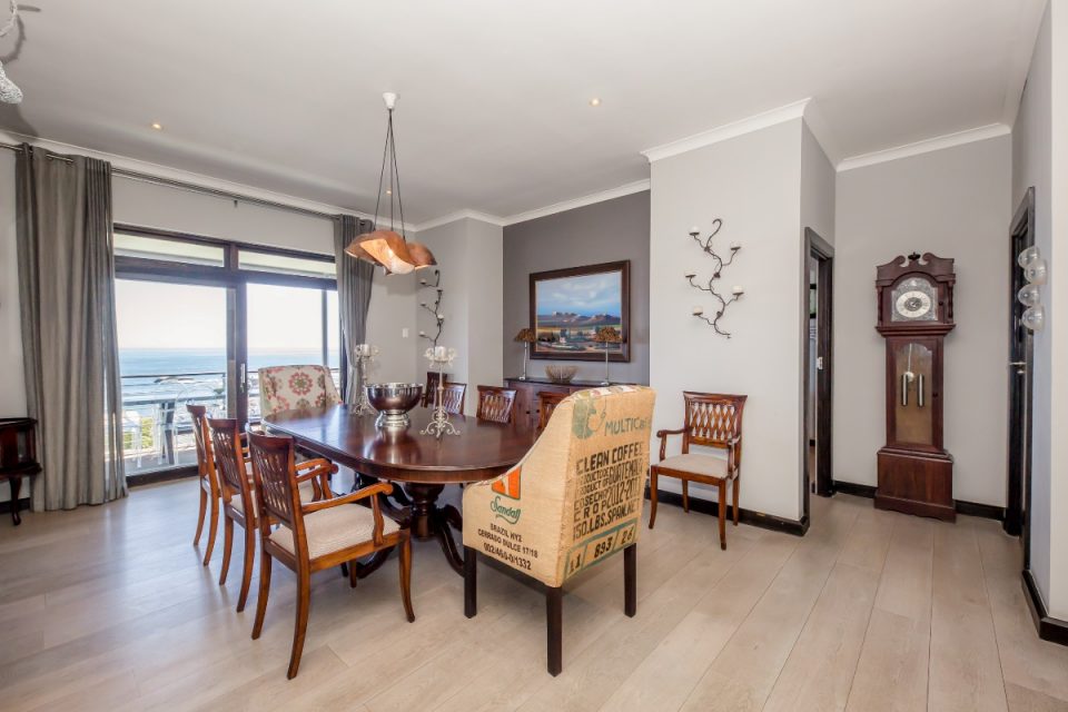 Kaplan House - Dining room