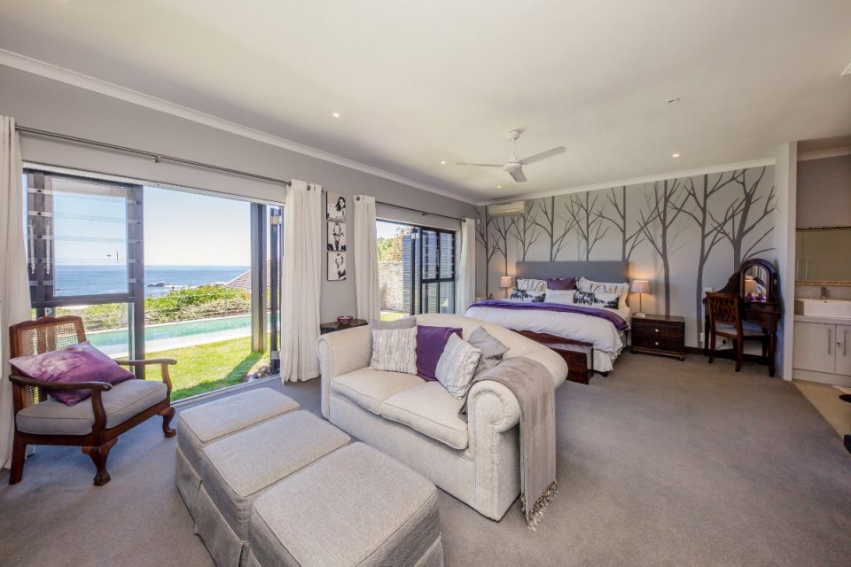 Kaplan House - Master bedroom