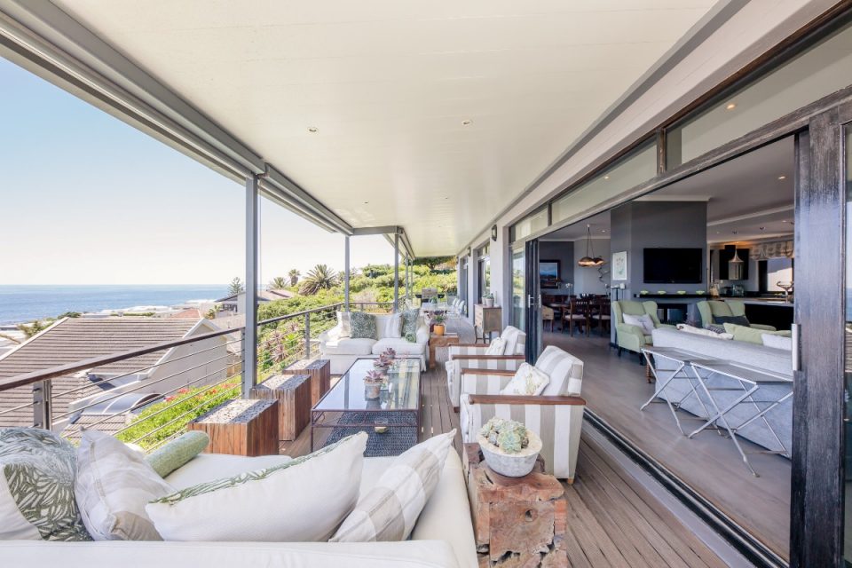 Kaplan House - Seating