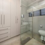 Kaplan House - Second bathroom