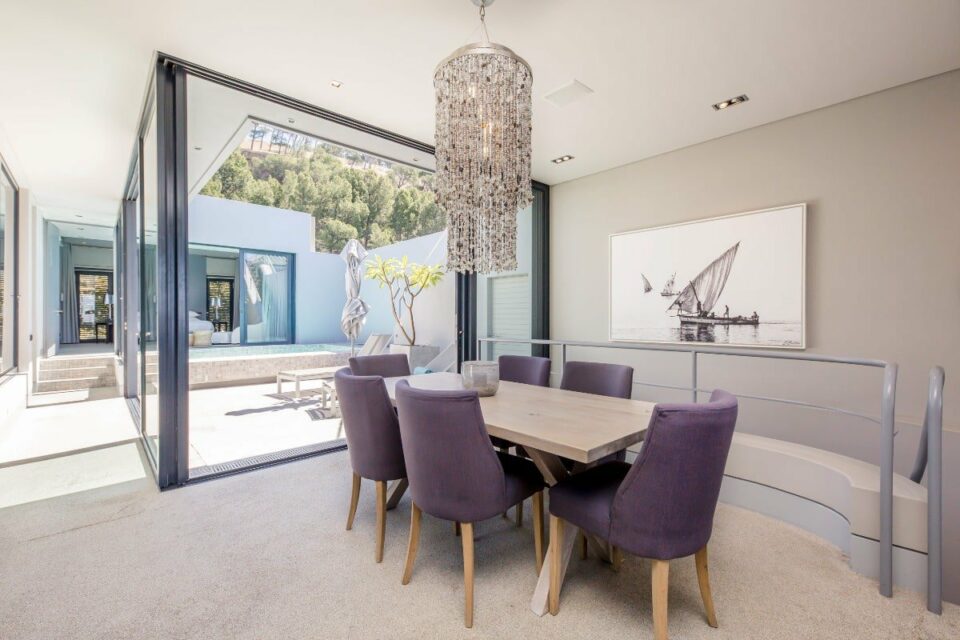 Loader Penthouse - Dining area