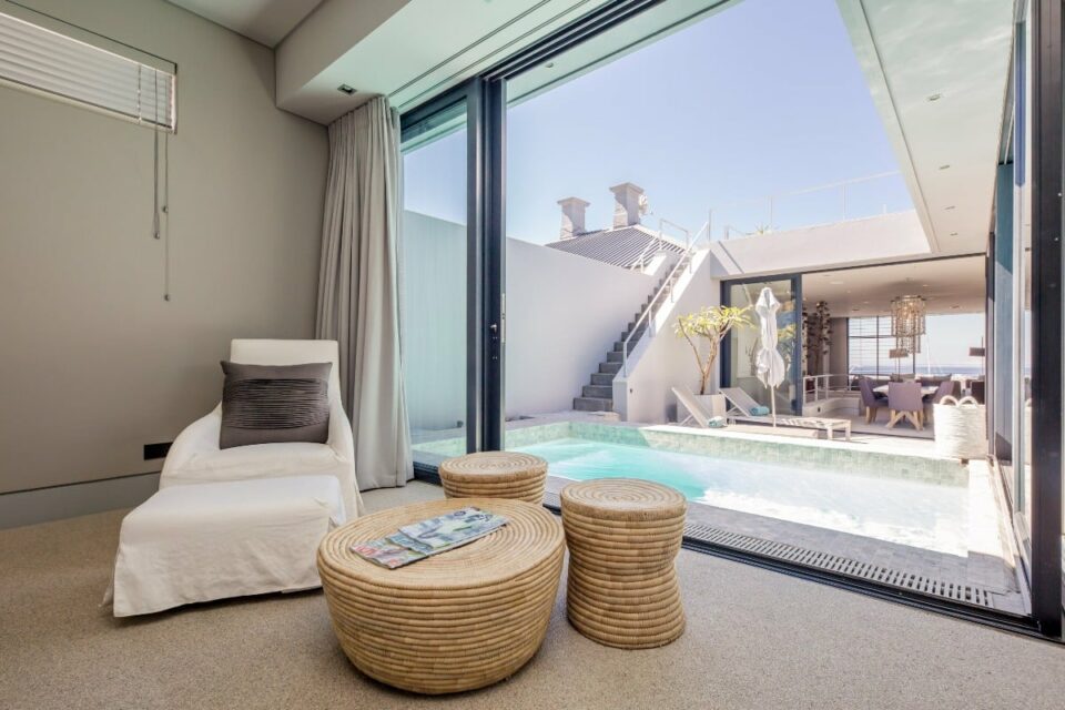 Loader Penthouse - Direct pool access