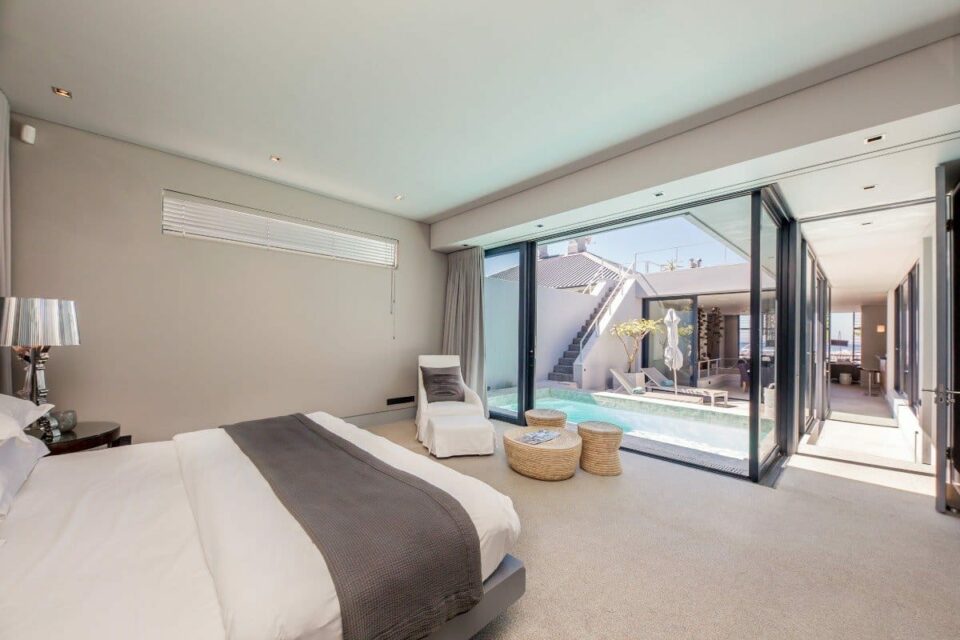Loader Penthouse - Main bedroom