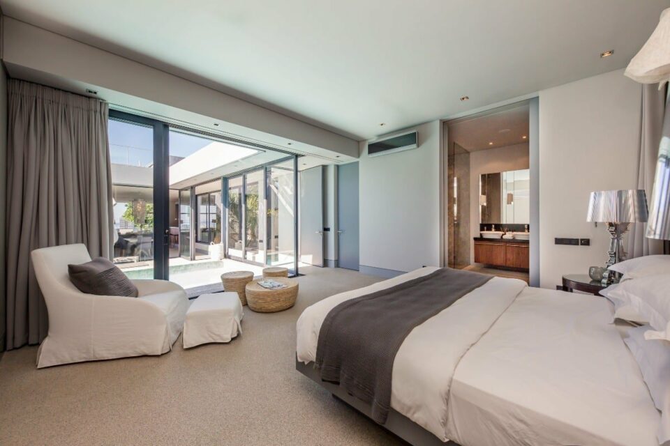 Loader Penthouse - Master bedroom