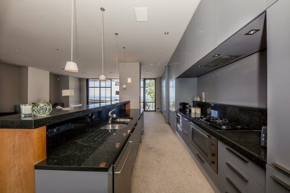 Loader Villa - Upstairs kitchen