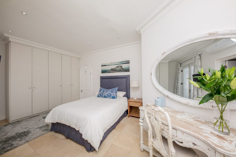 Secret Tranquility - Second bedroom