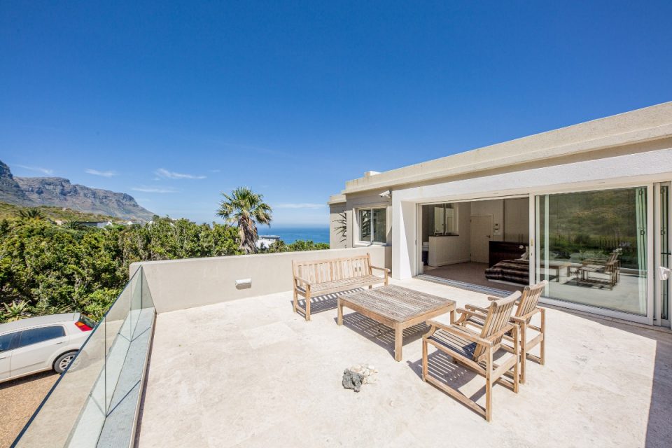 Theresa Views Villa - Seating and views