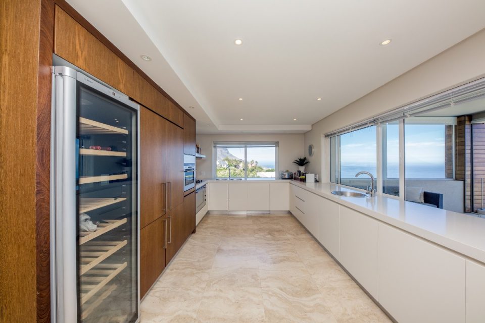 Theresa Views Villa - Kitchen