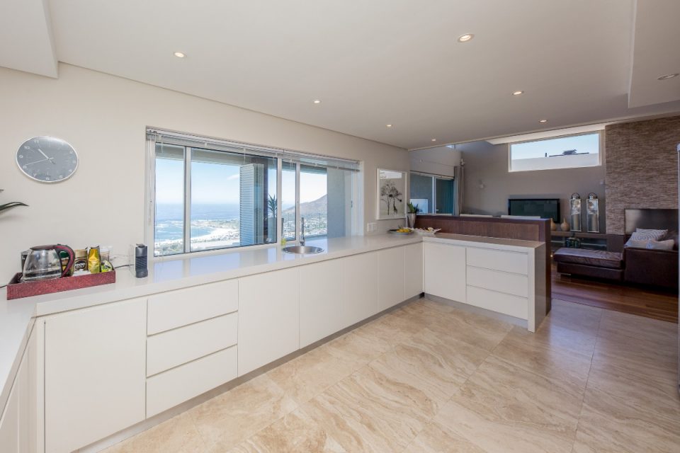 Theresa Views Villa - Kitchen