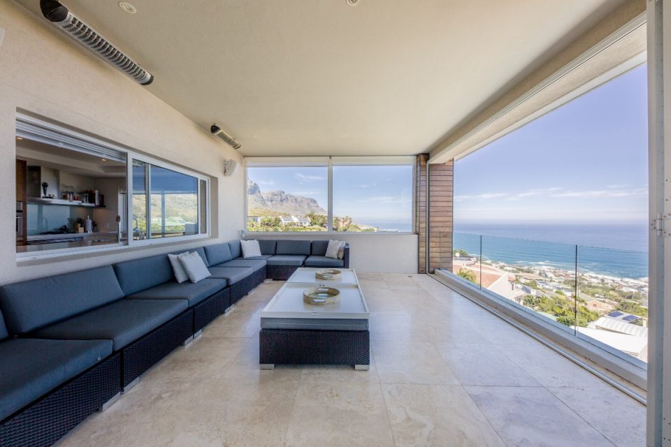 Theresa Views Villa - Outdoor living area