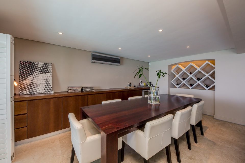 Theresa Views Villa - Downstairs dining