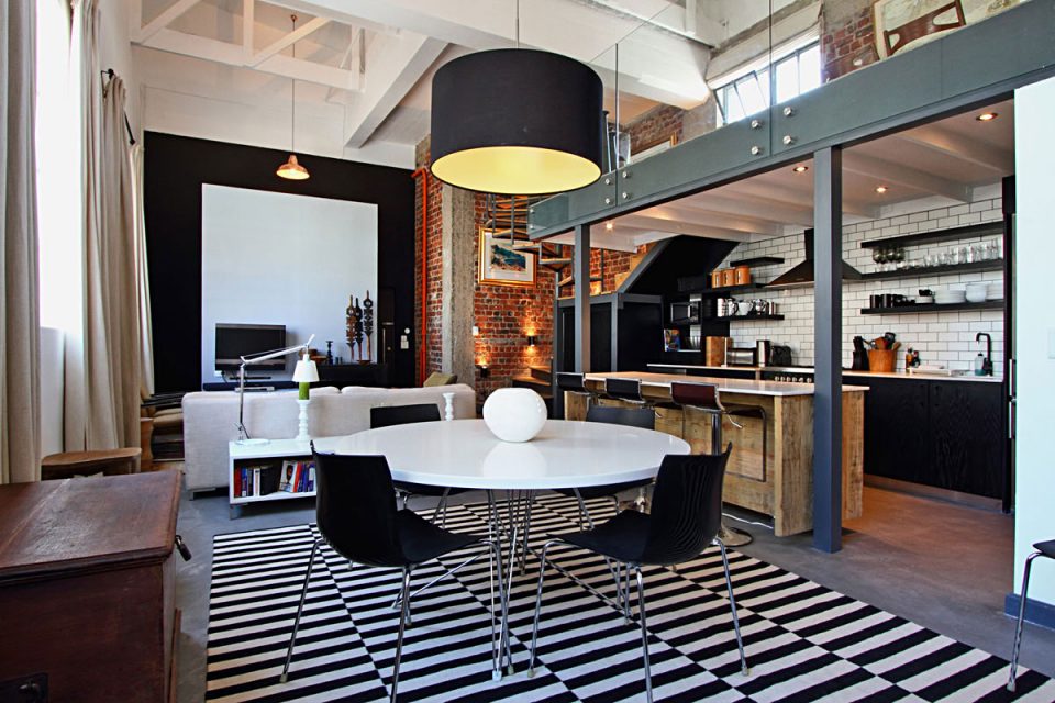 Bandar Place - Dining area