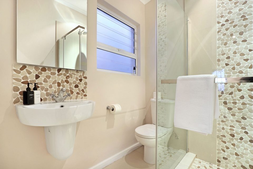 bella-riposa-179293543