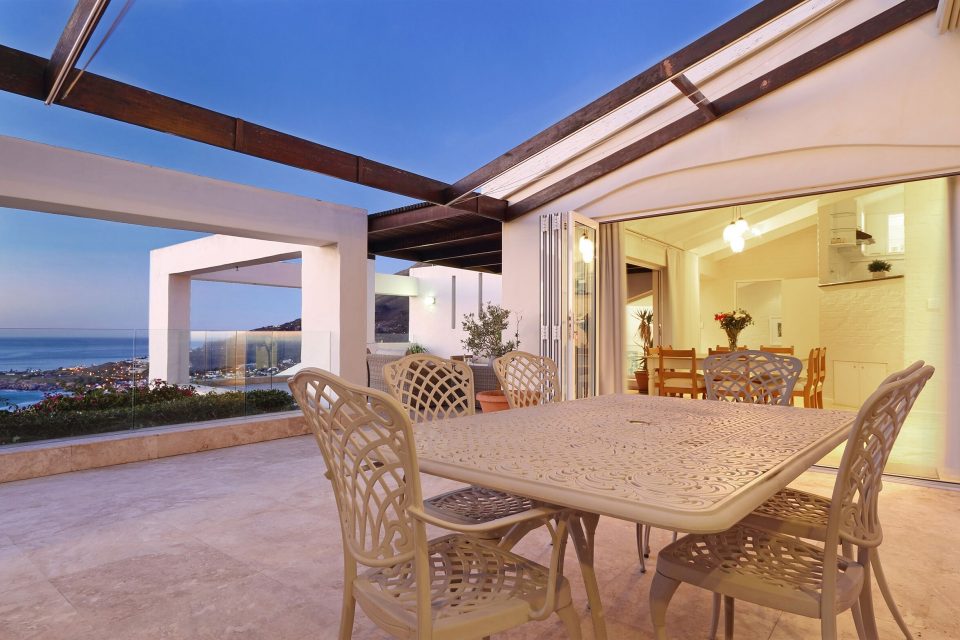 bella-riposa-179293544