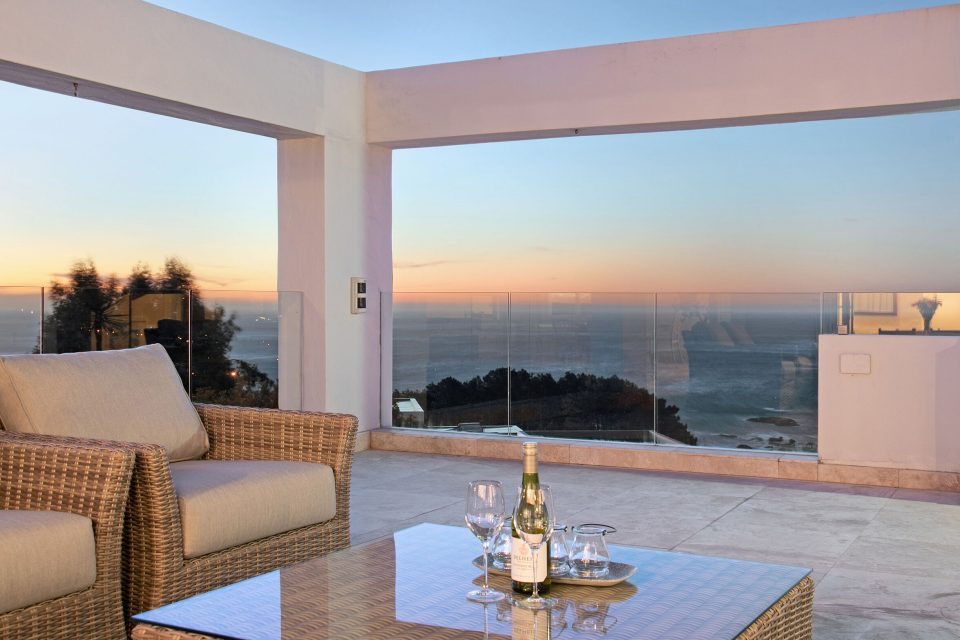 bella-riposa-179293545