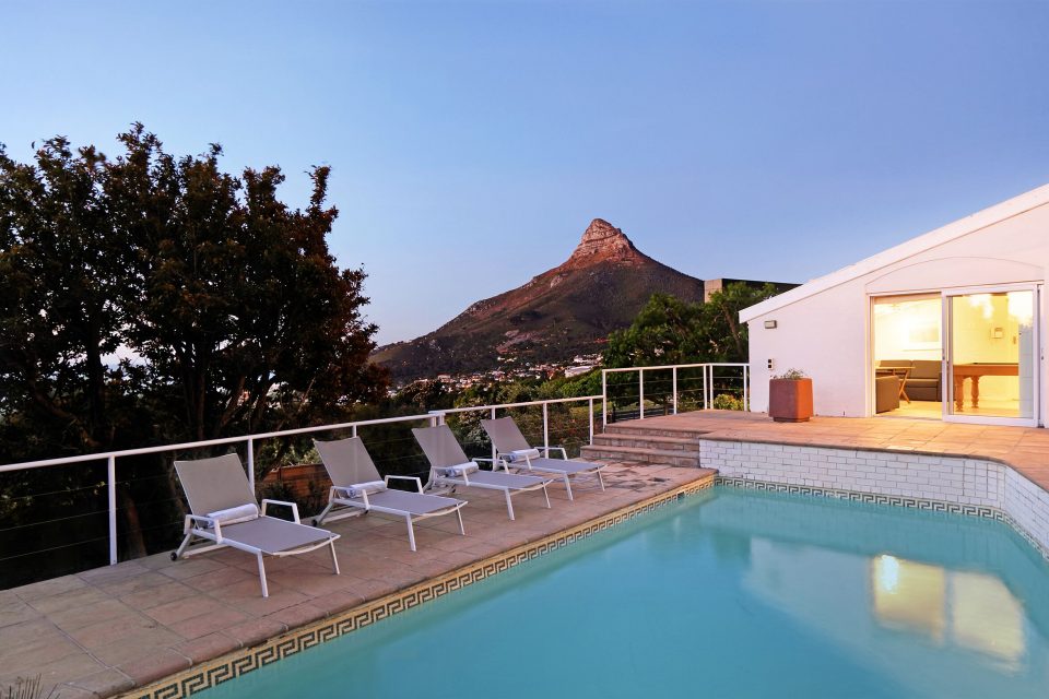 bella-riposa-179293547