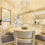 beta-villa-182369594