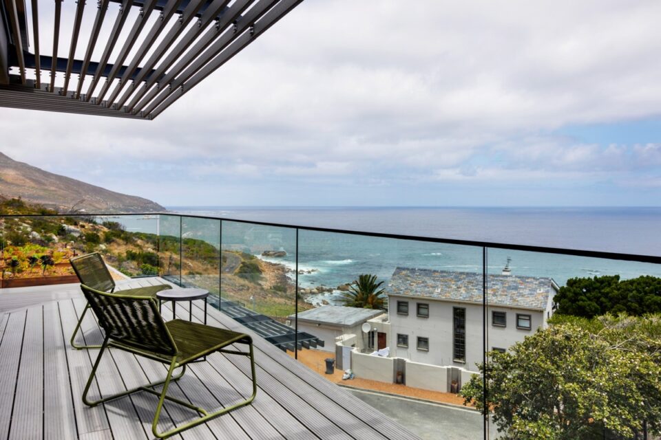 Fulham House - Balcony & views