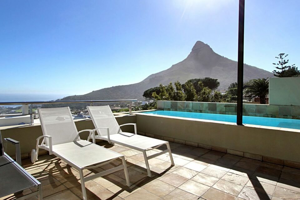 Medburn Views Penthouse - Lion's Head Views