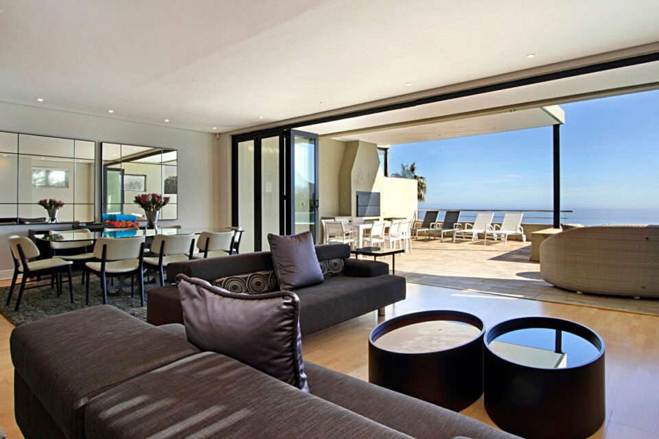 Medburn Views Penthouse - Glorious views