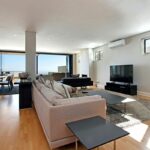 Medburn Views Penthouse - Open Plan