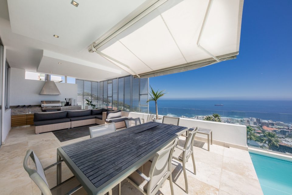 Top Views - Outdoor dining