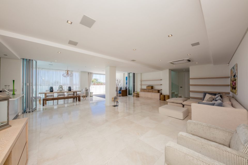 Top Views - Kids lounge