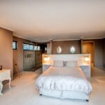 Mountain Side Mansion - Master suite