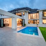 Mountain Side Mansion - Swimming pool