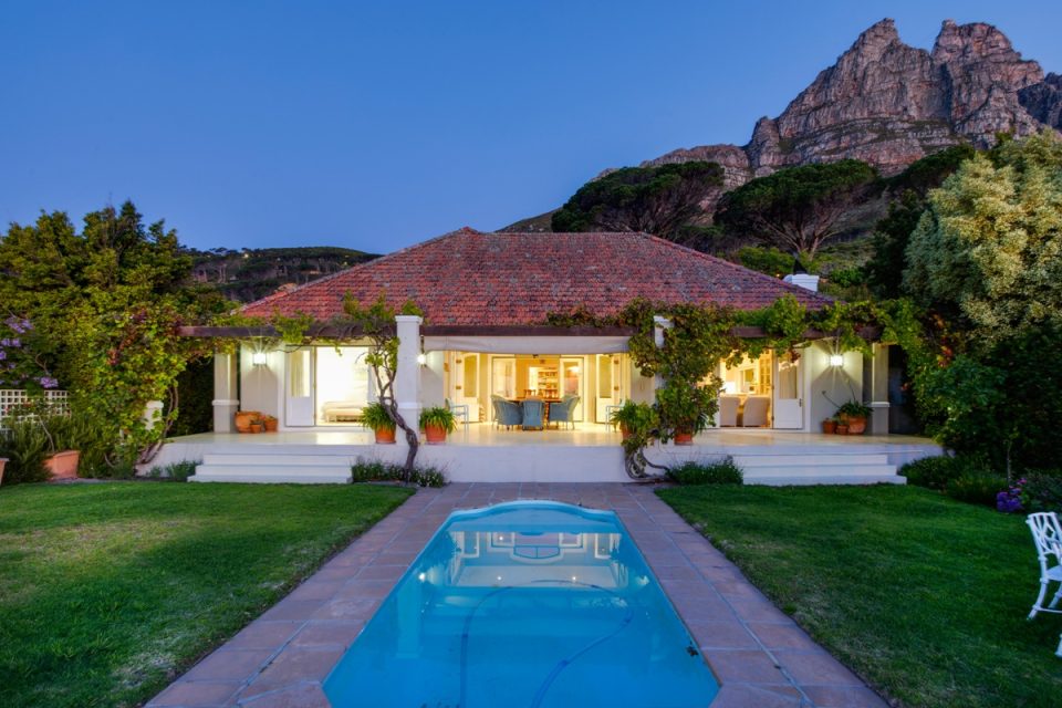 Overkloof - Exterior & pool