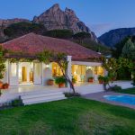 Overkloof - Garden with pool