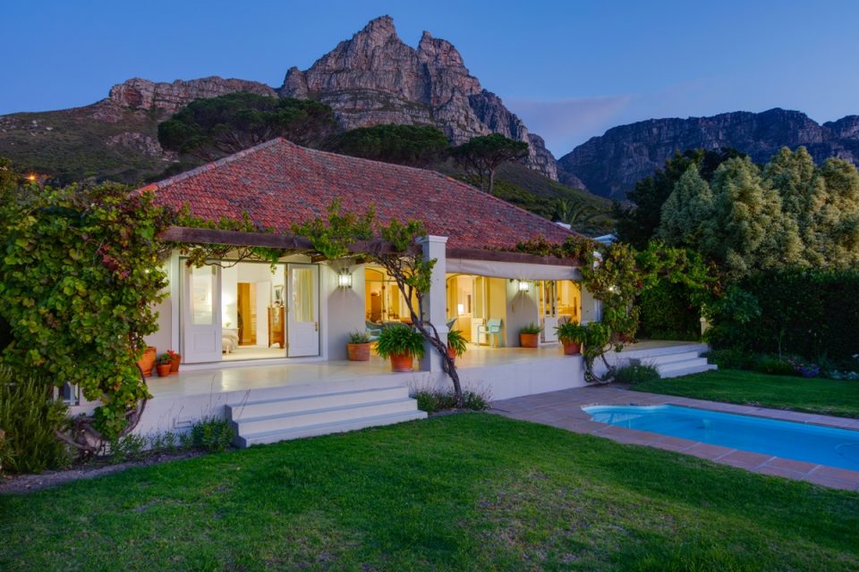 Overkloof - Garden with pool