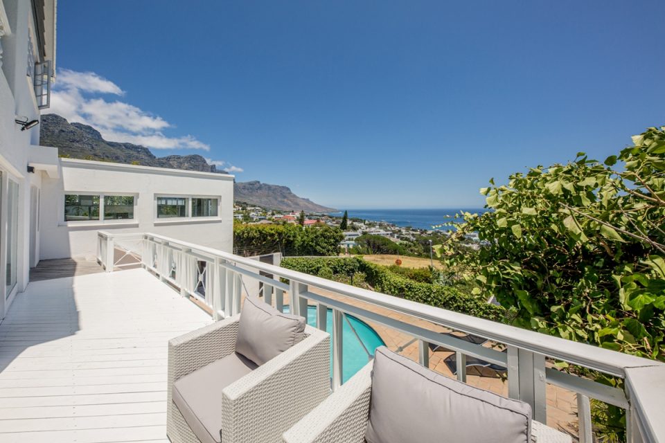 Aqua Vista - Ocean & mountain views