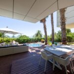 lobster-villa-207953592