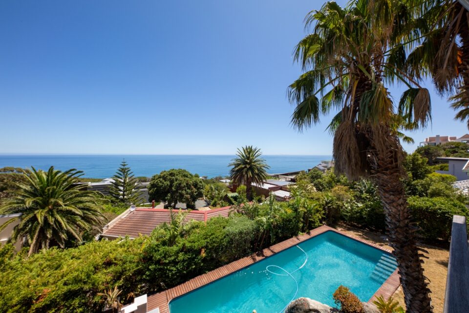 lobster-villa-207955950