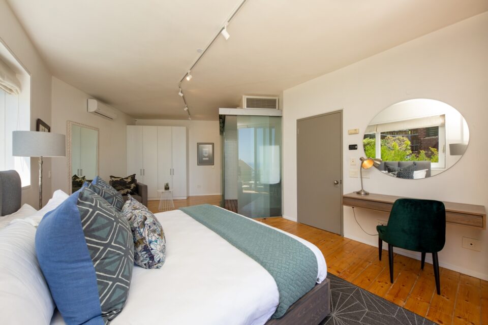 lobster-villa-207961090